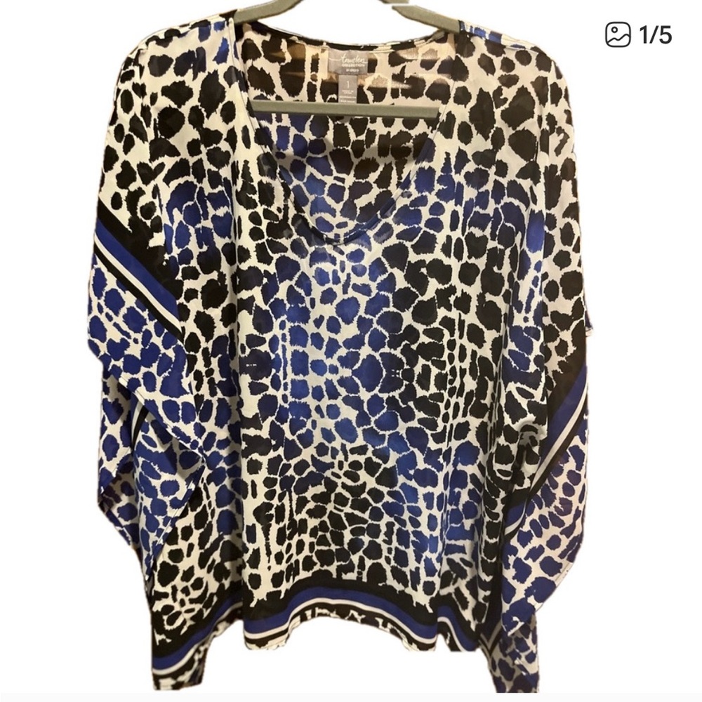 Chico's Animal Print Traveler's Collection Poncho Top. Size M-runs large
